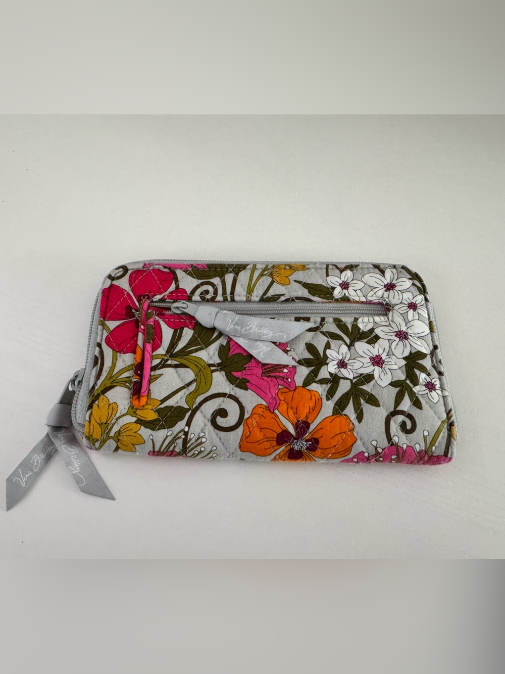 Vera Bradley Quilted Accordion Zip Around Wallet – Jazzy Blooms